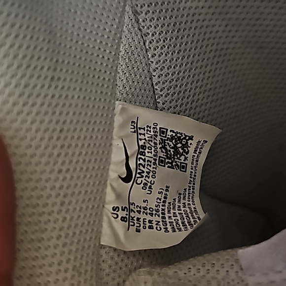 Nike ( AIR FORCE 1) SH - Picture 9 of 10